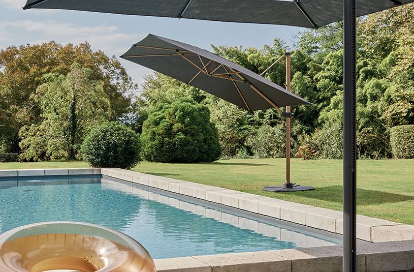 Parasol déporté inclinable carré effet bois gris chiné 3x3m Edgar ECLOZ