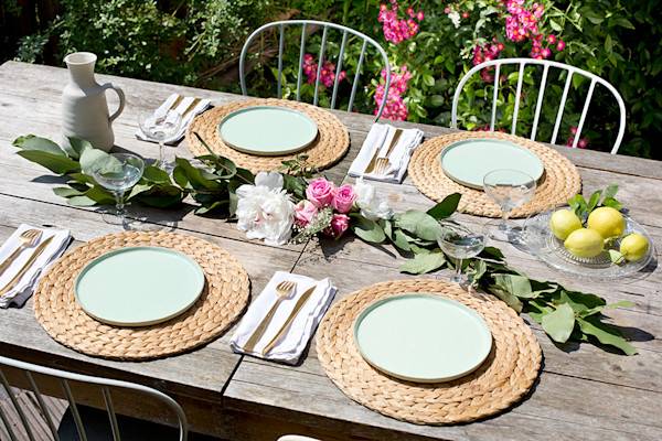 Dressez la table
