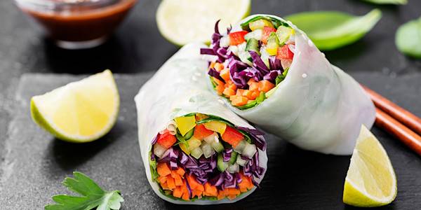 6 recettes de rouleaux de printemps avec des légumes de saison