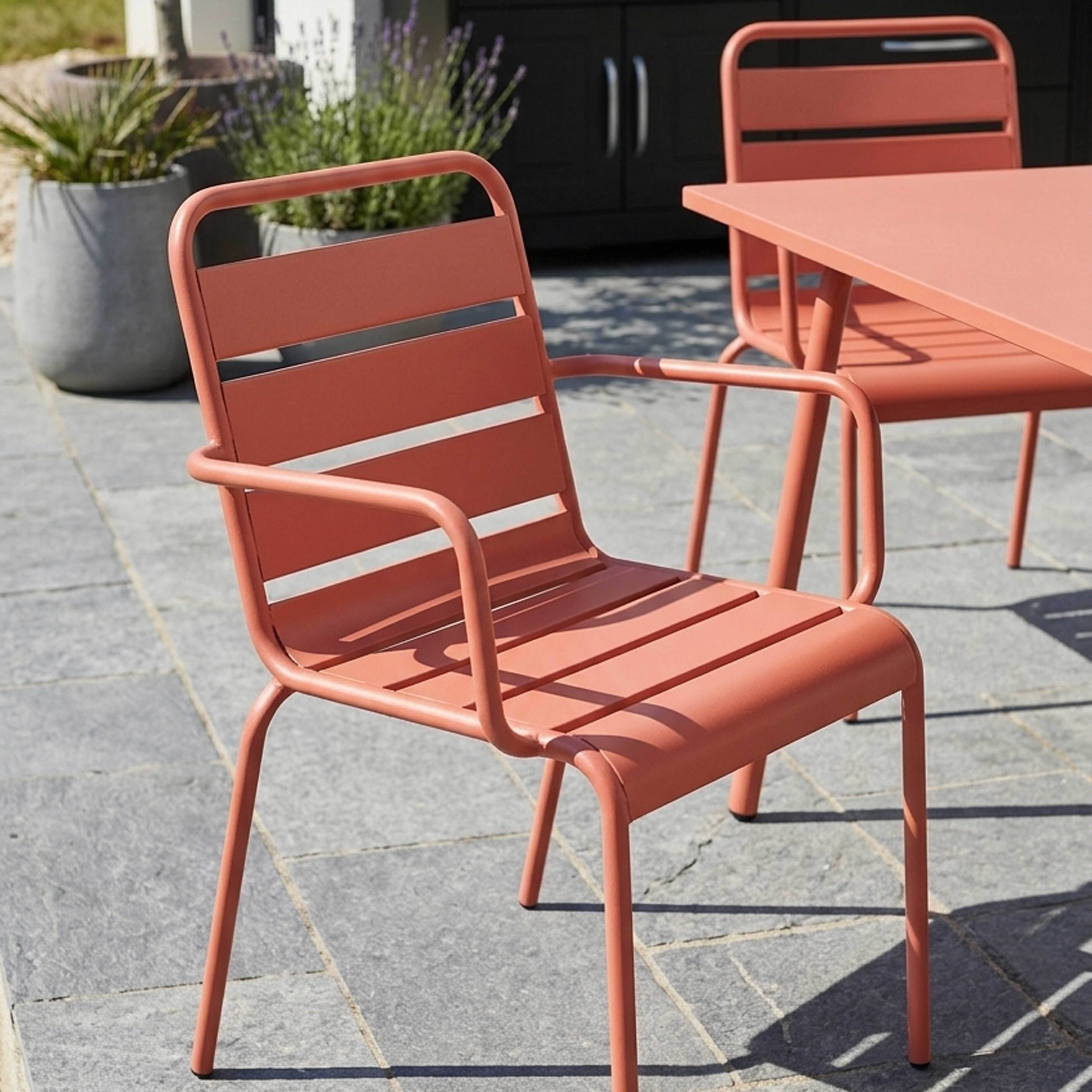 Oviala - Ensemble table de jardin et 6 fauteuils en métal argile Palavas - Oviala - Imagen 4