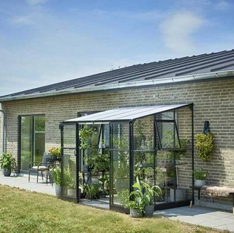 Halls - Serre adossée verre trempé et polycarbonate Qube Lean-to avec base 4.70m², Couleur Noir, Descentes de gouttières Oui - Image 2