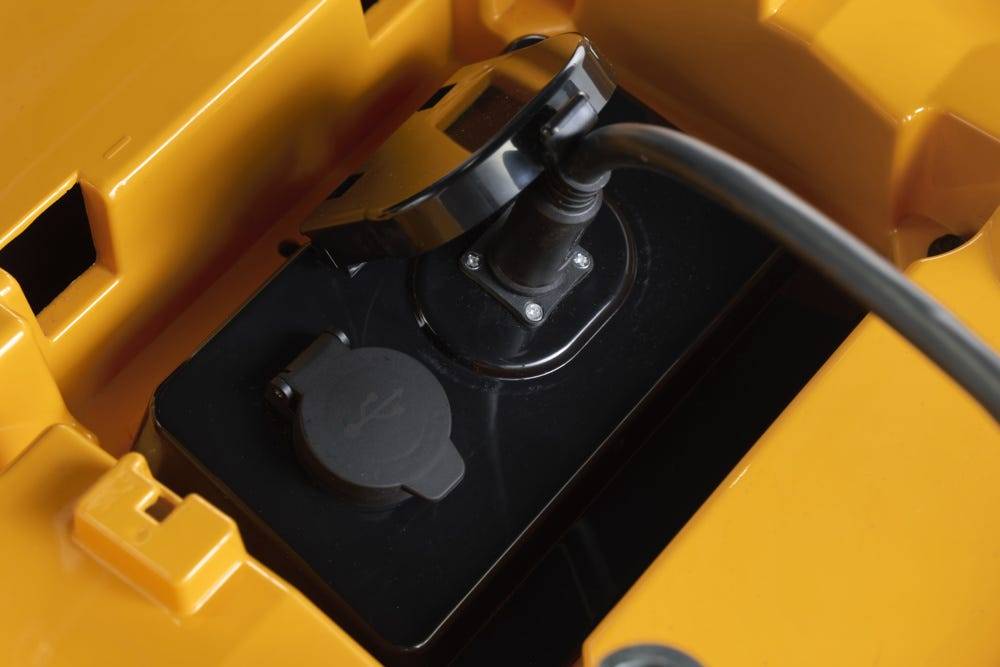 Stiga - Tracteur Tornado 398e, batterie 48V 30Ah, éjection latérale - STIGA - Image 9