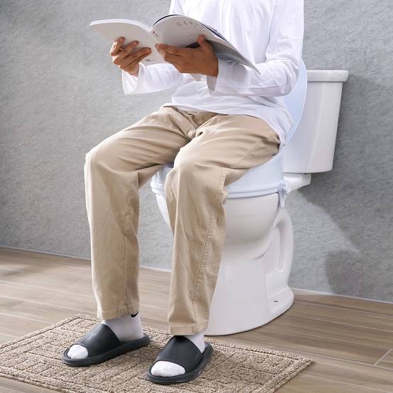 Vevor - VEVOR Rehausseur toilette universel 100 mm haut, charge 136 kg PP, verrouillage tige à vis pour seniors/patients. - Image 8