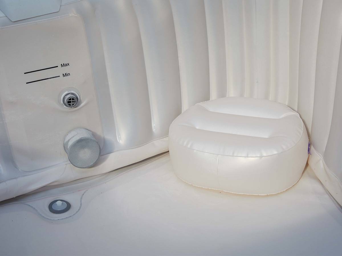 Infinite Spa - Spa gonflable Élite Plus trèfle Bulles 4 places + Accessoires offerts - Infinite Spa - Image 10