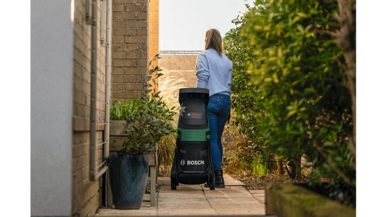 Bosch - Broyeur de végétaux sans fil UniversalShredder 2x18V-25 - BOSCH - sans batterie, Sans chargeur - 06008E0001 - Image 2