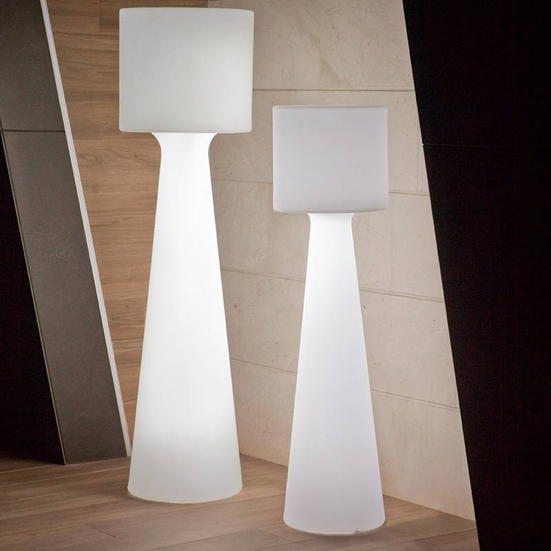 Lampadaire 170 cm de haut avec câble pour l'intérieur et l'extérieur. Lumière LED blanc chaud. GRACE - Imagen 3