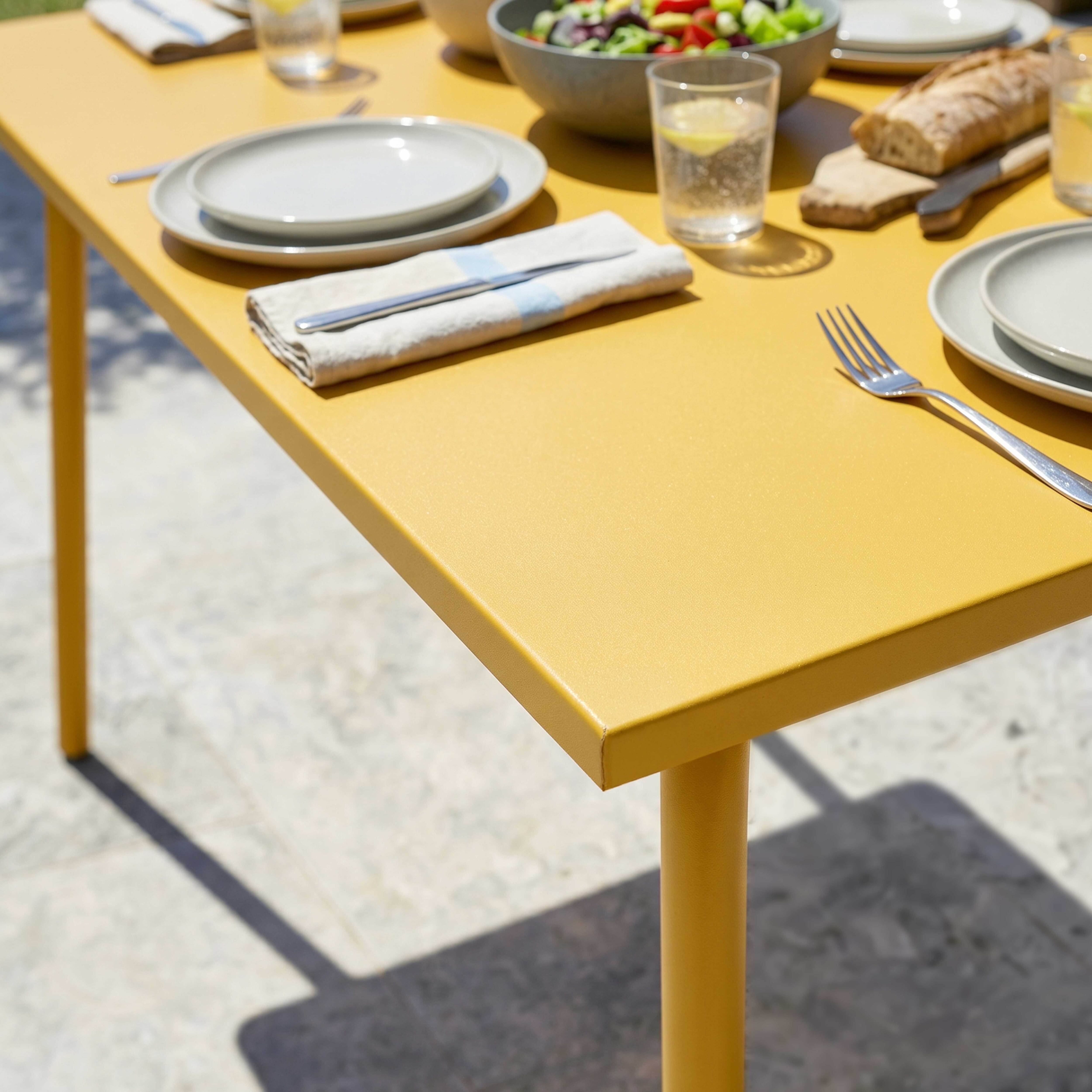 Oviala - Table de jardin en acier 6 places 120 cm jaune Palavas - Oviala - Imagen 4
