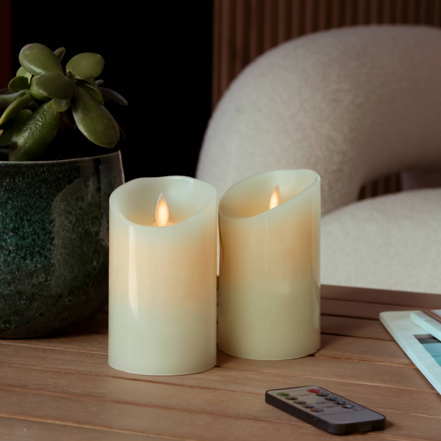 Lot de 2 bougies à LED 12.5 cm en cire avec télécommande, flamme vacillante - Vivezen - Imagen 4