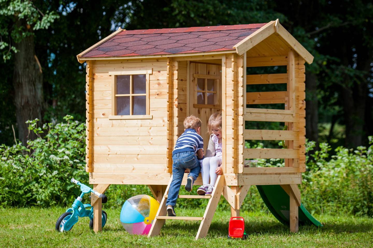 Timbela - Maisonnette en bois 82x146xH205 cm / 1.1 m² avec toboggan - Maison jardin enfant exterieur bois - 19 mm d’épaisseur - Timbela M501C - Imagen 4