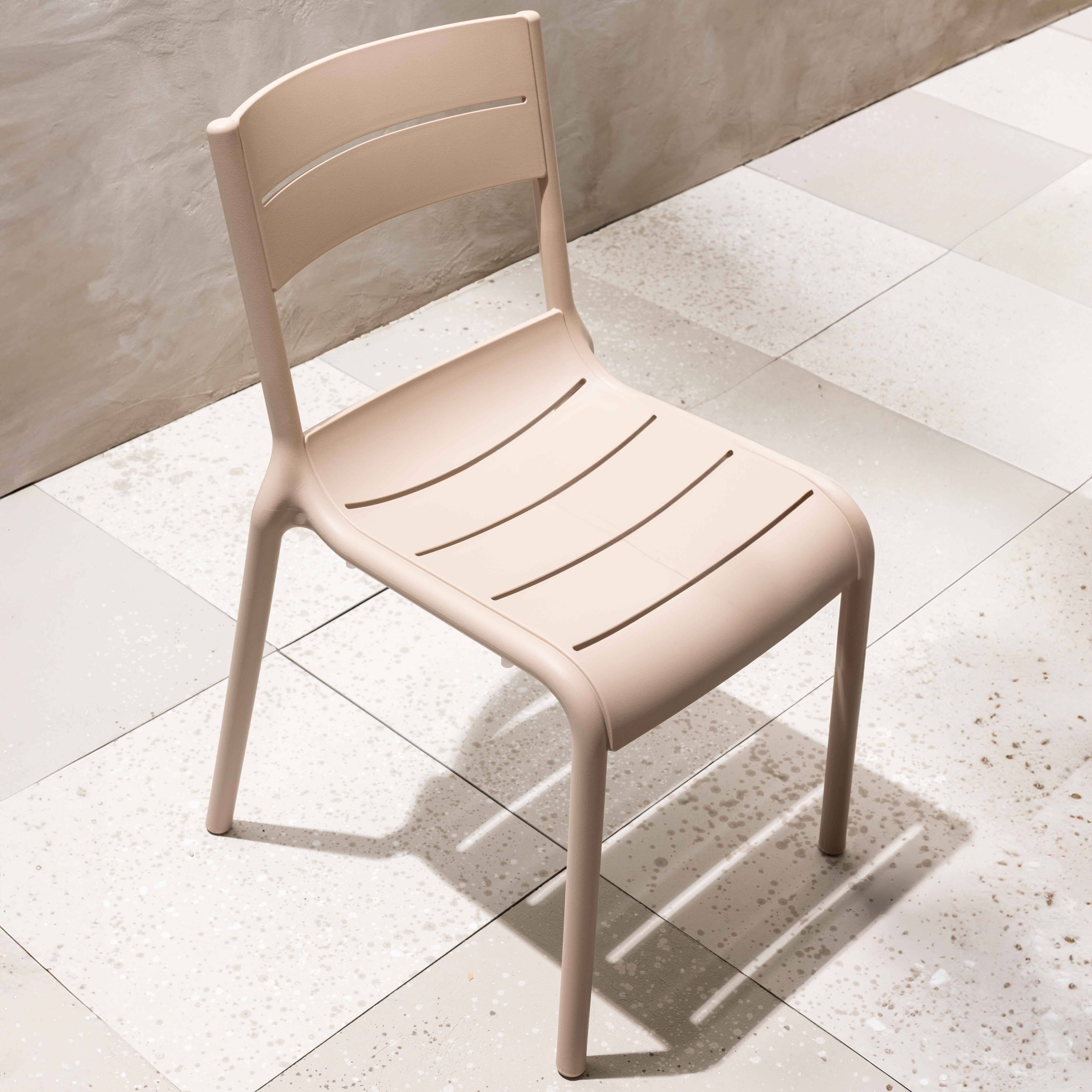 Oviala - Lot de 4 chaises de terrasse en plastique beige Paname - Oviala - Imagen 2