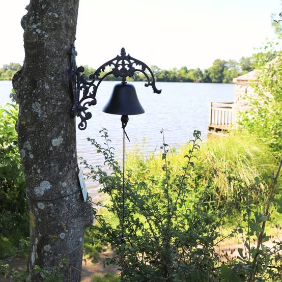 Cloche de jardin de porte ancienne fonte noire 25 x 15 cm Chemin de campagne - Imagen 3