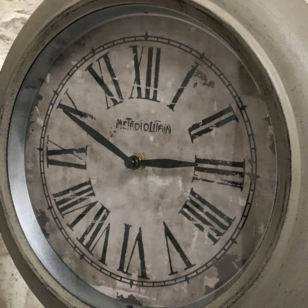 ~ Horloge murale décorative double face vintage gare métal taupe 57cm Chemin de campagne - Imagen 2