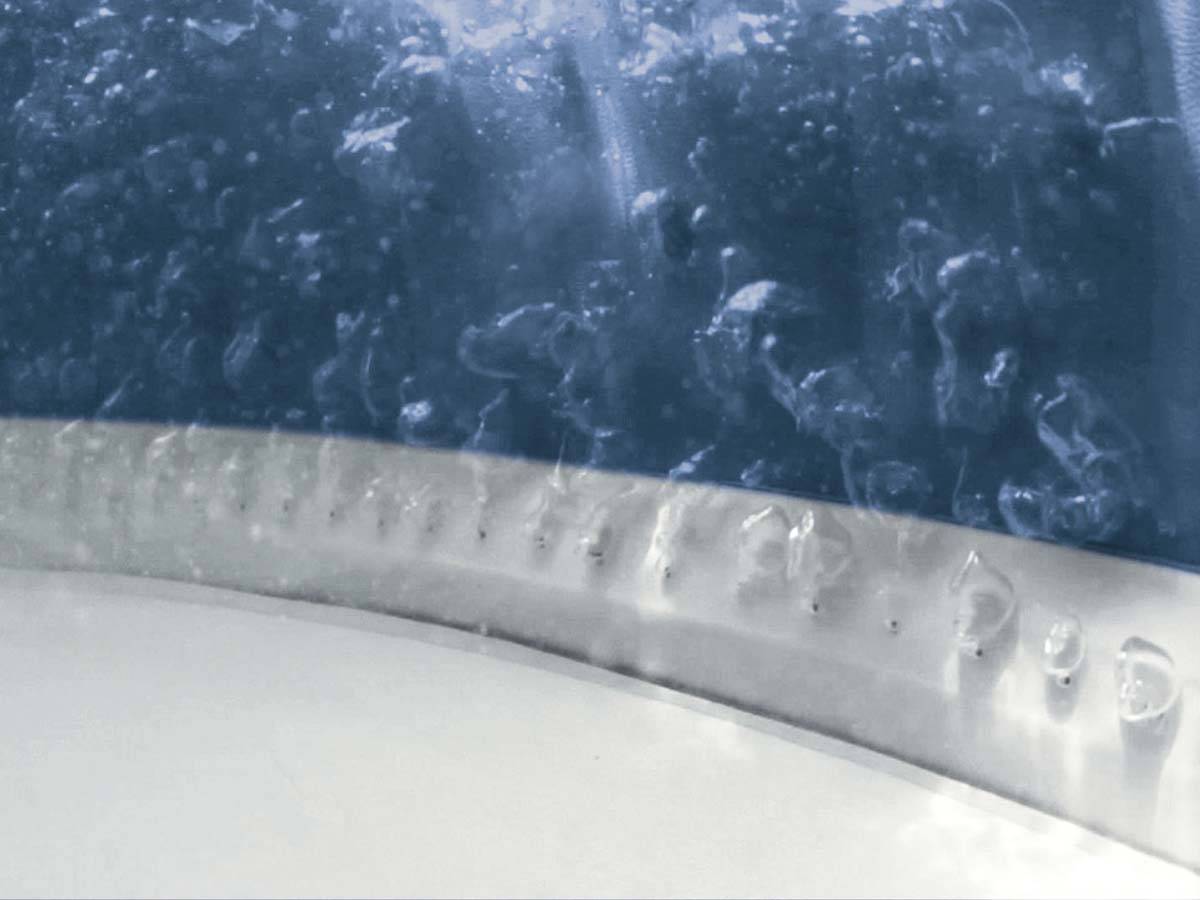 Kit spa gonflable Intex PureSpa Blue Navy rond Bulles 6 places + Kit d'entretien + Porte-verre - Imagen 5