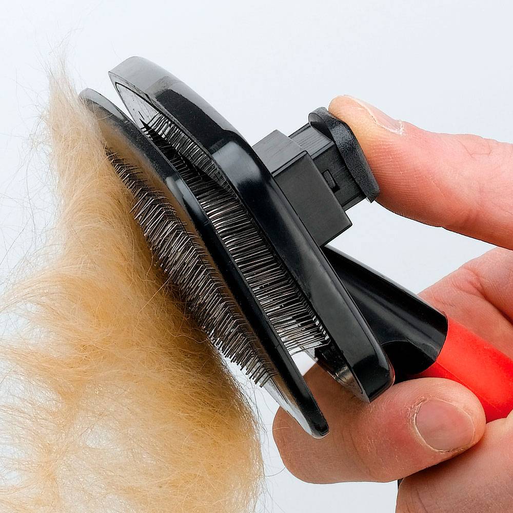 Ferplast - Ferplast Brosse carde pour chiens et chats GRO 5955, idéal pour animaux à poils moyens et longs, poils faciles à enlever, 16,3 x 9,7 x h 5,6 cm - Image 2