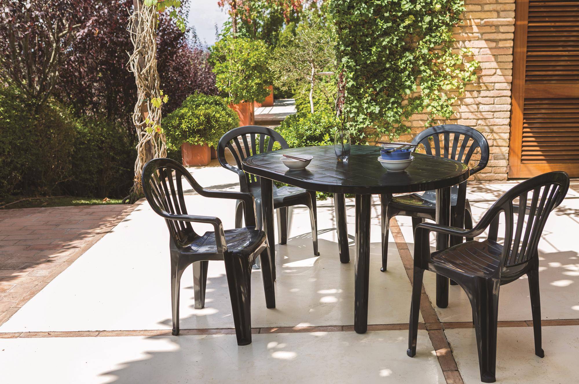 Table ovale recyclée extérieur 140x90 gris volcanique OLOT garbar - Image 3