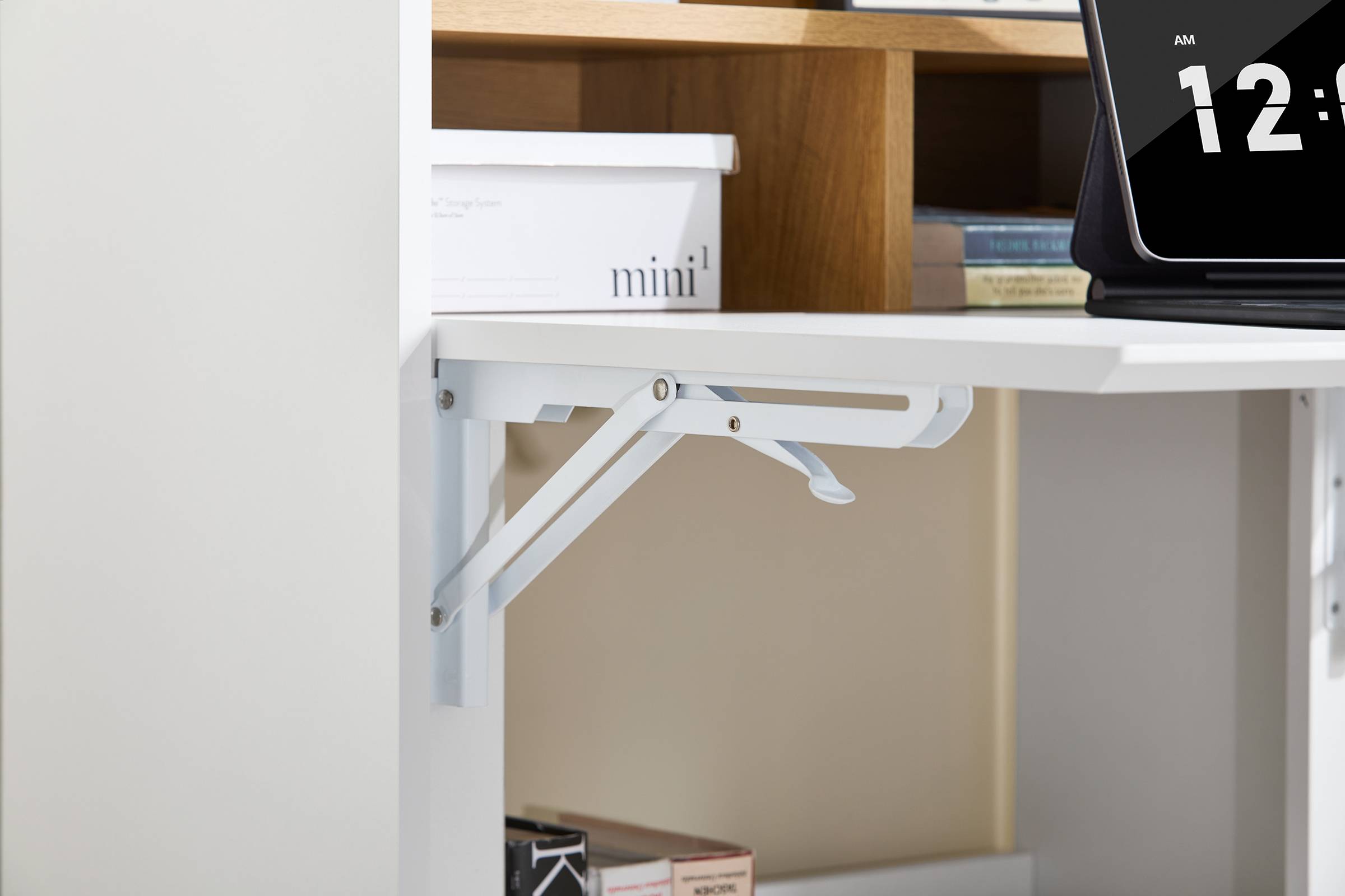 SoBuy Bureau Compact Multifonctionnel avec 2 Tiroirs et Étagères, Bureau de Gaming et Rangement, Blanc Naturel 63x67x93 cm FWT109-WN - Image 4