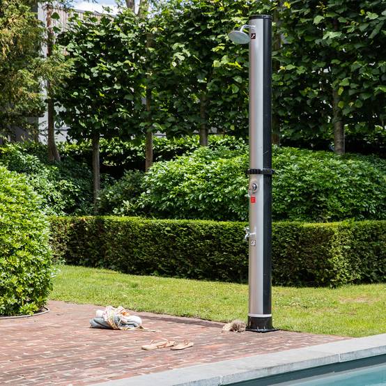 Douche solaire FIDGI noire et argent 35L - HAPPY GARDEN - Imagen 4