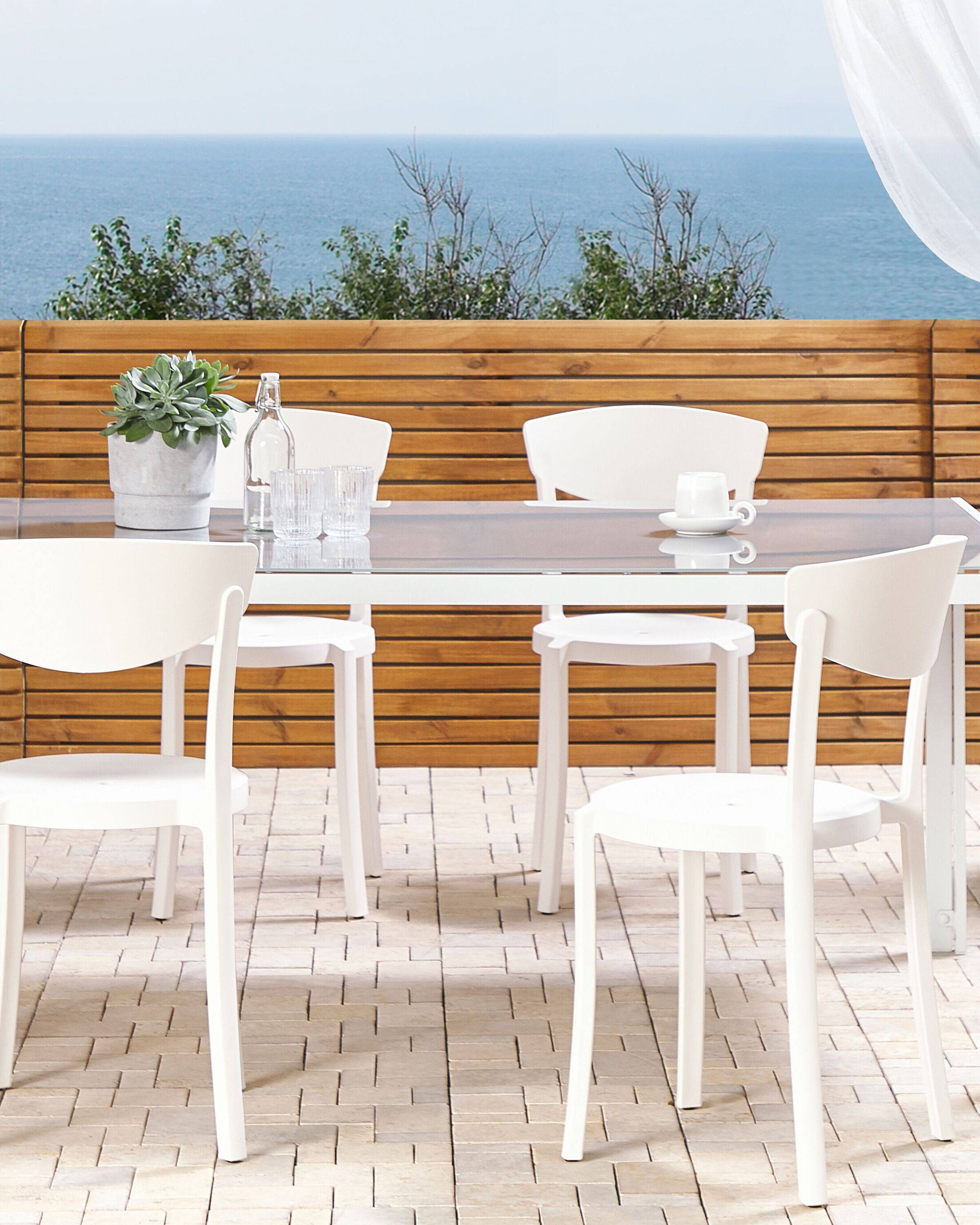 Beliani - Lot de 4 Chaises de Salle à Manger en Plastique Blanc Empilables et Légères pour Intérieur et Extérieur au Style Moderne et Scandianave Beliani - Imagen 2