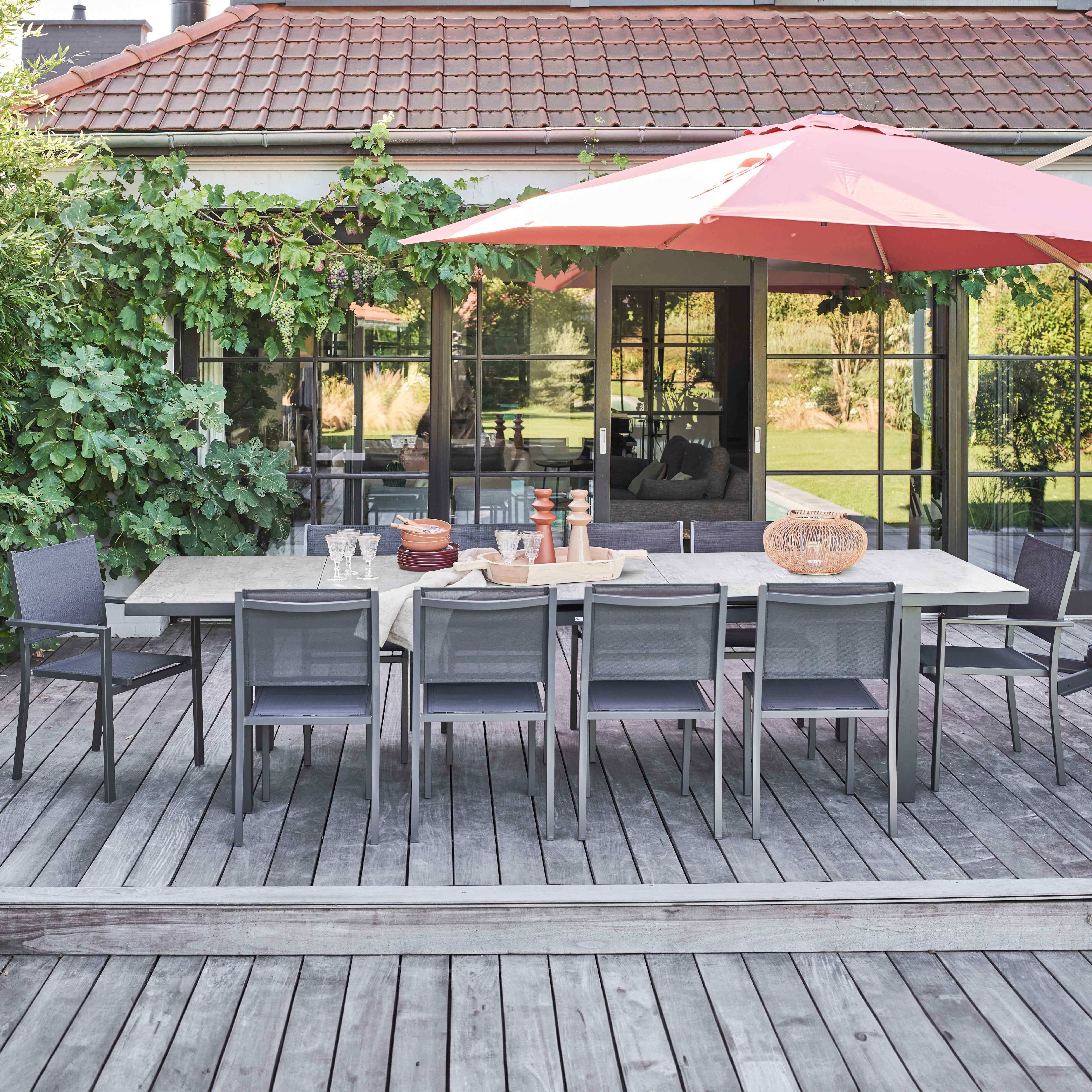 Oviala - Ensemble table de jardin avec 8 chaises et 2 fauteuils béton Melbourne - Oviala - Imagen 2