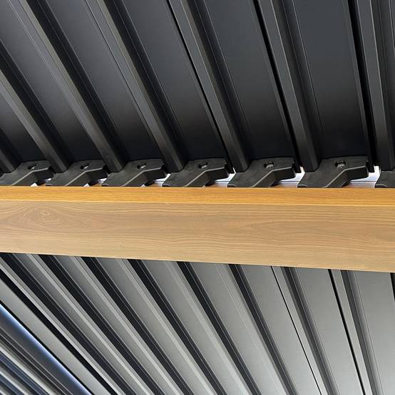Outsunny - Pergola bioclimatique 3 x 4 m style contemporain aluminium effet bois lames orientables gris noir - Outsunny - Image 5
