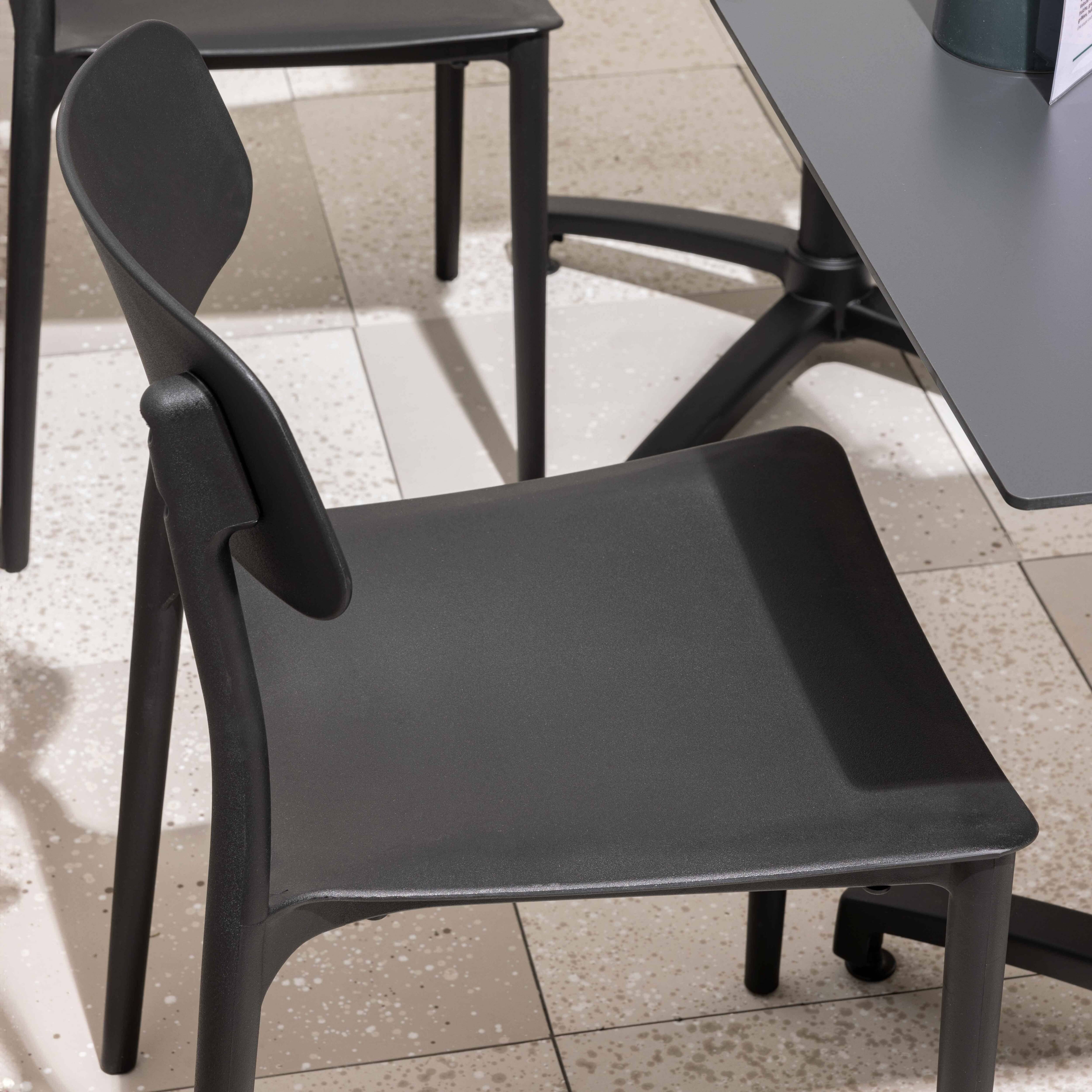 Oviala - Lot de deux chaises en polypropylène noir Sofia - Oviala - Imagen 3