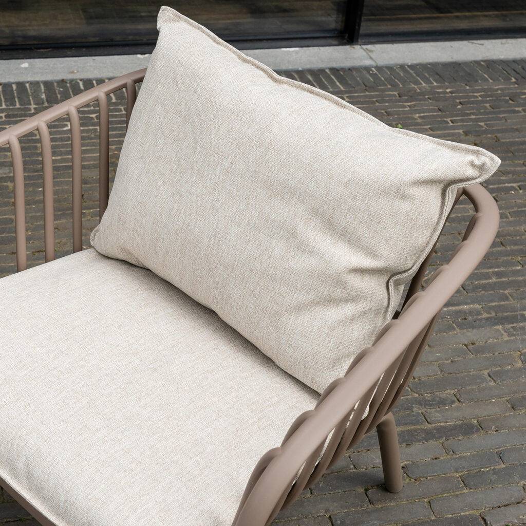 Wilsa Garden - Fauteuil de jardin en résine et acier Marron MARINA - Image 7