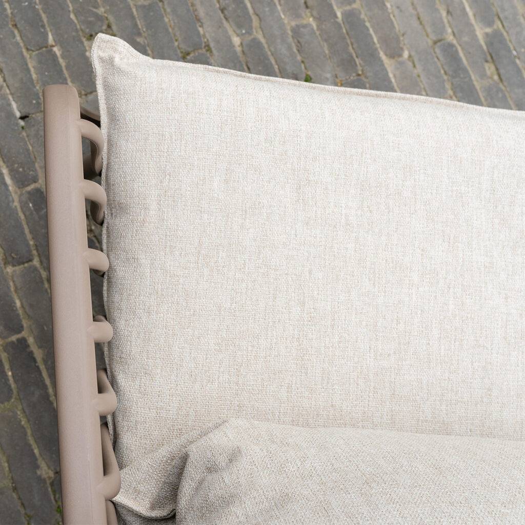 Wilsa Garden - Fauteuil de jardin en résine et acier Marron MARINA - Image 5