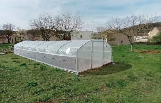 Serre de jardin - 24m² - 4 x 6m - hauteur 1,78m (sans déclaration) - pied droit 1,10m - PE haute densité - 1 porte pivotante - LES SERRES TONNEAU - Image 5