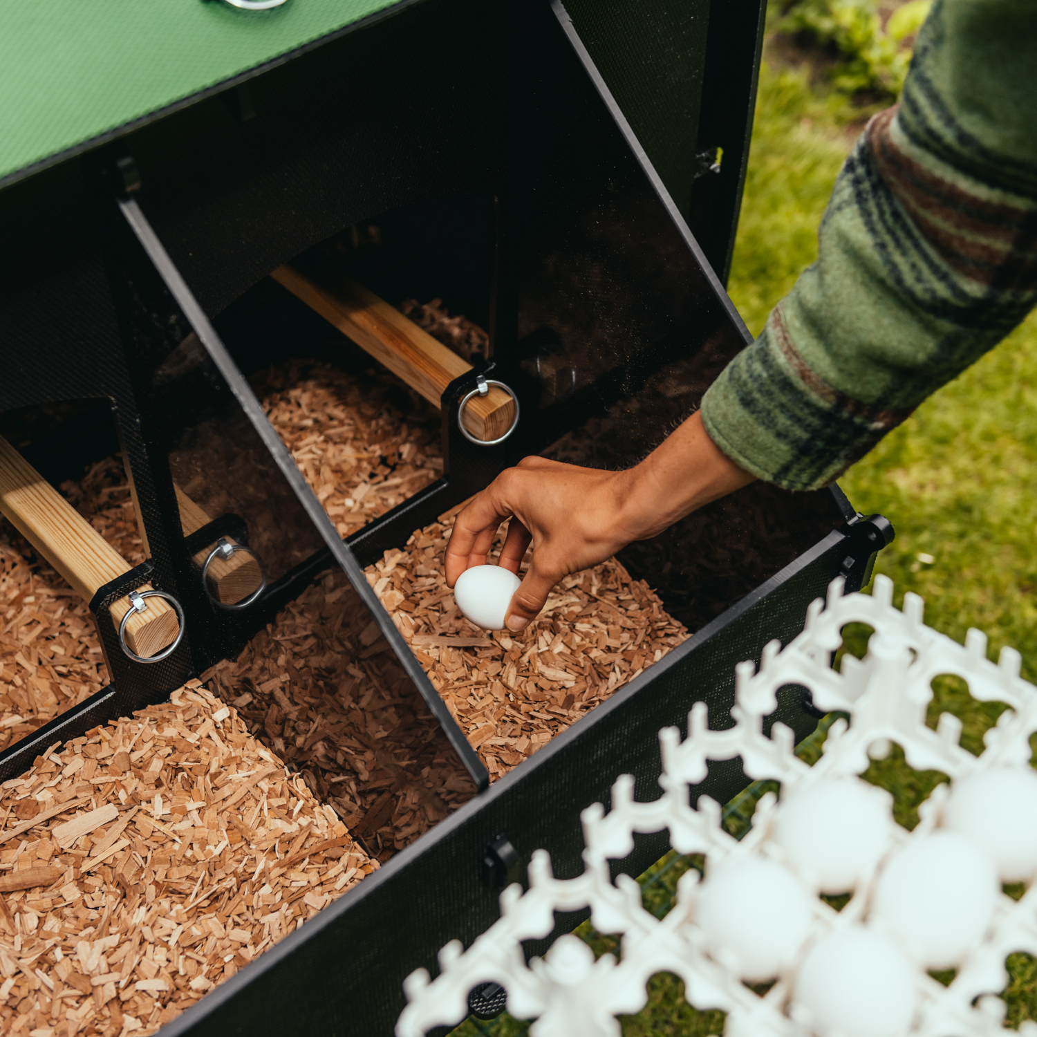 Poulailler Nestera The Lodge Medium  5 poules - Plastique recyclé - garanti 25 ans - Imagen 6