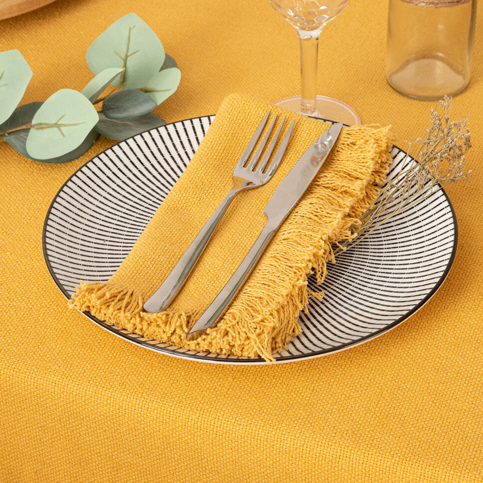 Atmosphera - Lot de 2 serviettes de table "Maha" jaune moutarde 40x40cm - Atmosphera Créateur d'intérieur - Imagen 4