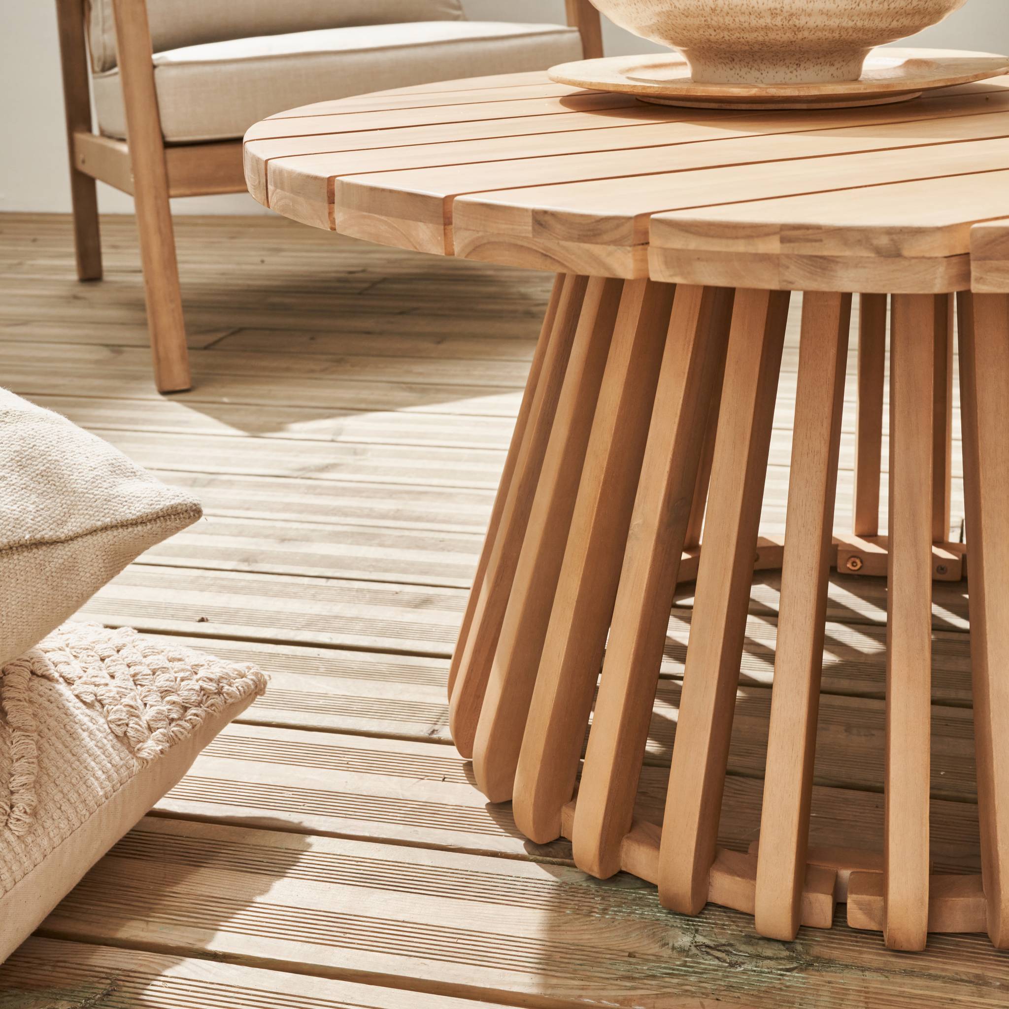 sweeek - Table basse de jardin ronde en bois d'acacia. intérieur/extérieur Ø80cm | sweeek - Image 4