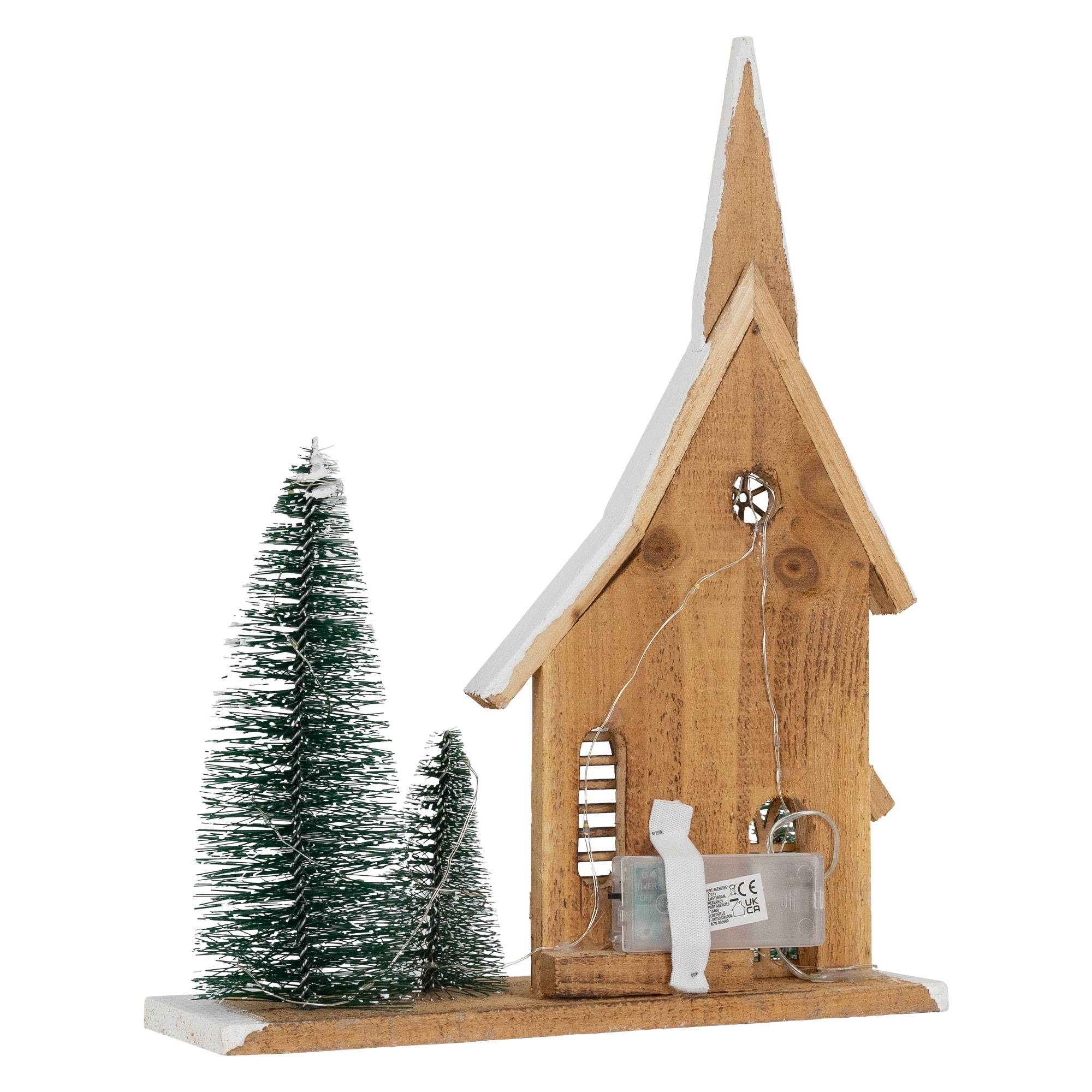 Ecd-Germany - Maison de Noël en bois LED 28x9x34 cm décoration d'hiver 3 sapins avec minuterie - Imagen 4