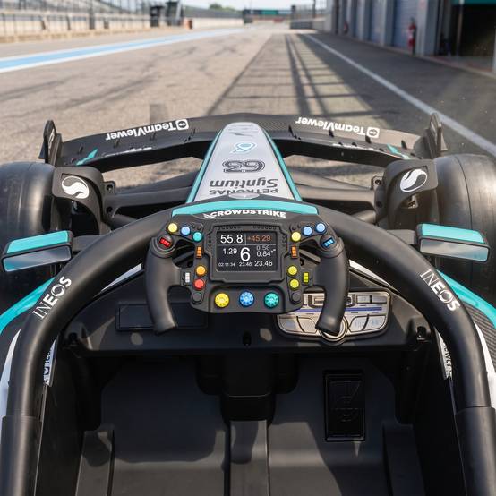 Mercedes-AMG PETRONAS F1 12V kart électrique enfant, batterie lithium, 2 moteurs, démarrage doux - Image 10