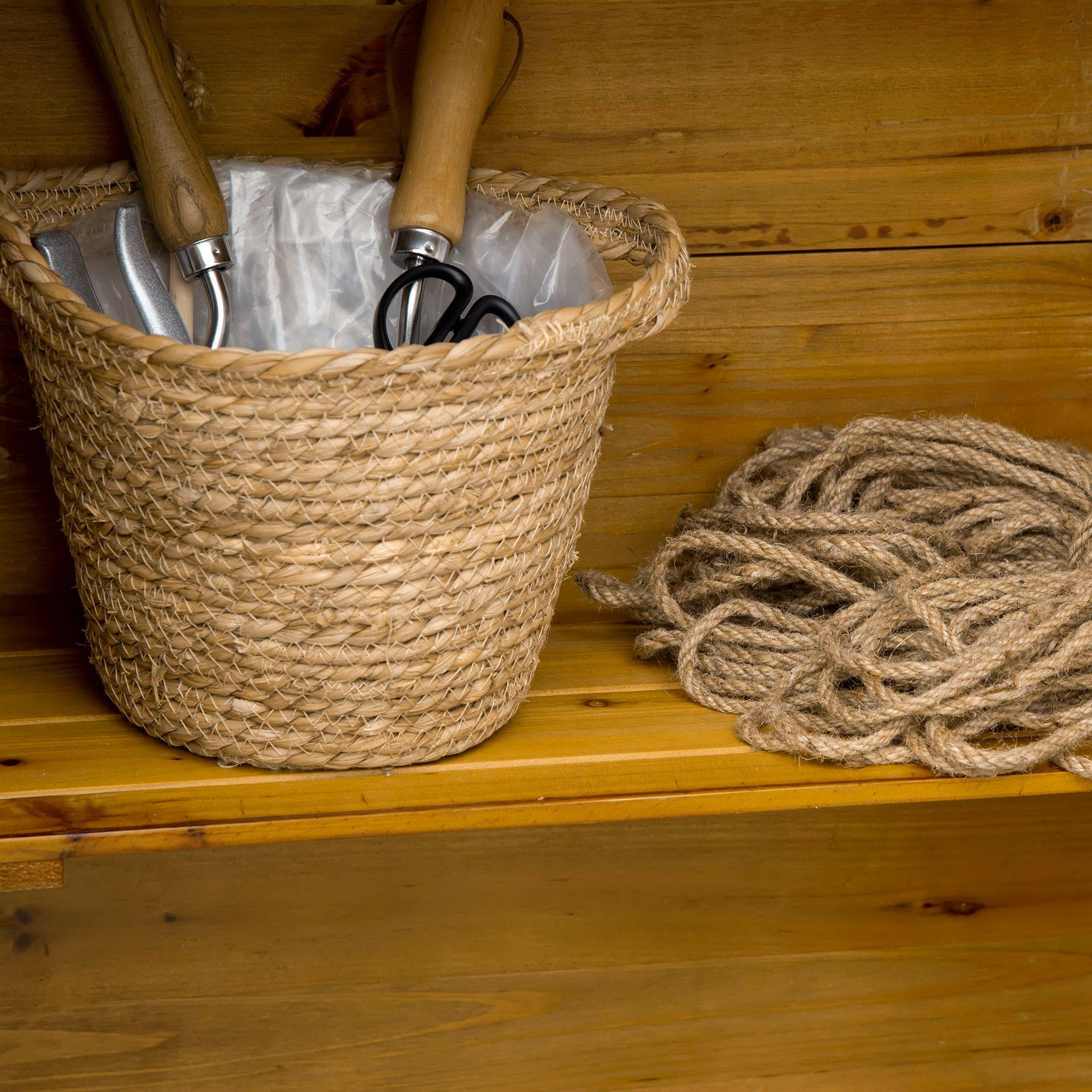 Armoire outils, abri jardin, 2 étagères, 2 portes, résistant, bois naturel, 79x49x190 cm - Image 10