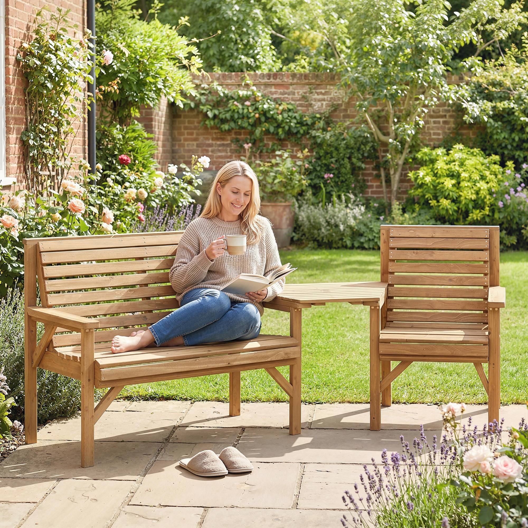 Ensemble de 3 chaises de jardin, mobilier de balcon avec trou pour parasol, chaise de jardin, banc, table amovible, 121 x 65 x 90 cm, bois naturel - Image 3