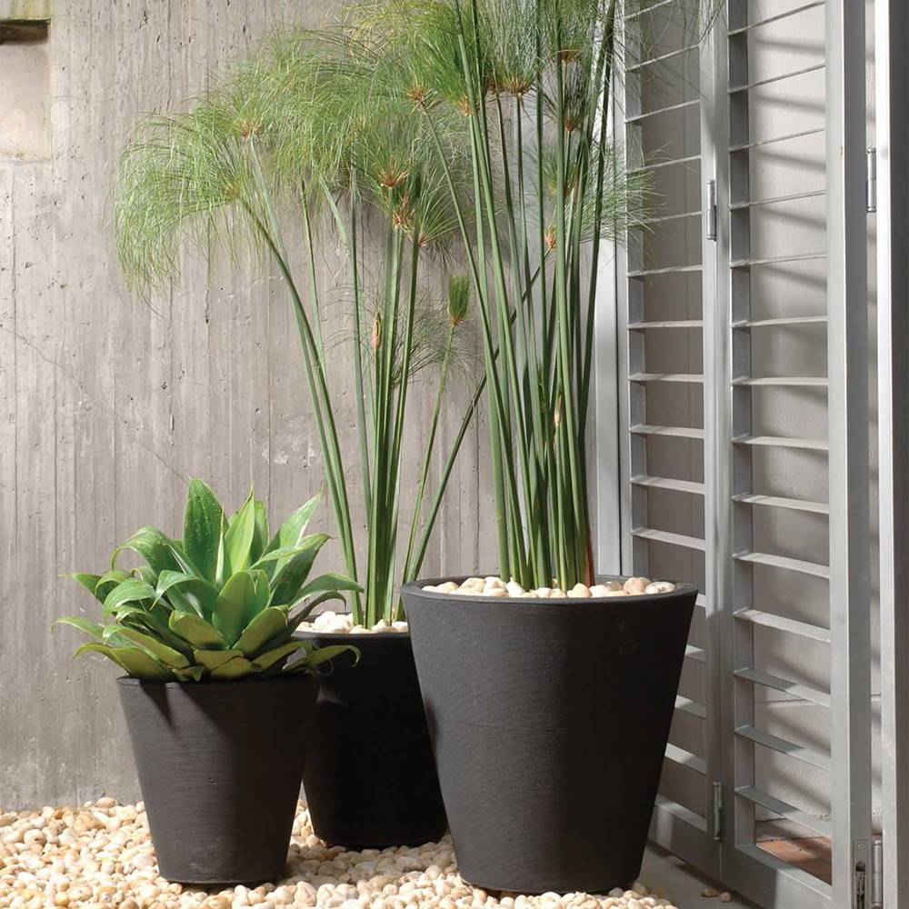 Crescent Garden - Pot rond noir Rim de 56 cm avec TruDrop One Crescent Garden - Imagen 3