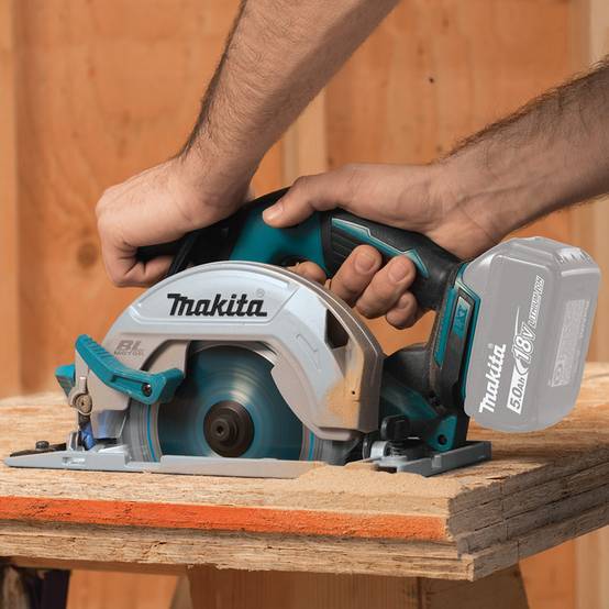 Scie circulaire 18 V LXT Ø 165 mm - MAKITA - Sans batterie, ni chargeur - DHS680Z - Image 2