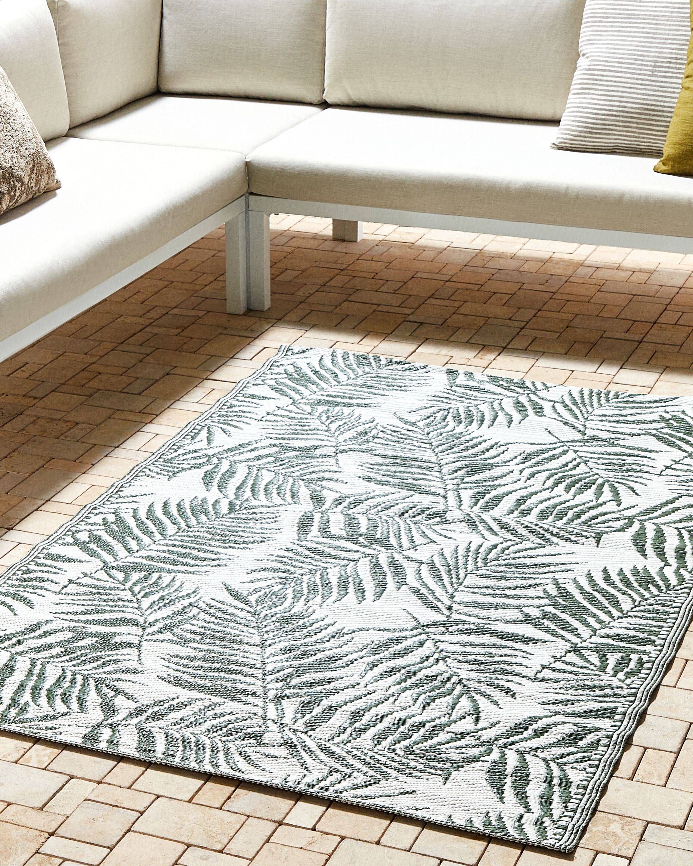 Beliani - Tapis d'Extérieur Vert et Blanc en Polypropylène Motif Feuilles de Palmier pour Terrasse au Style Moderne 120 x 180 cm Beliani - Imagen 2
