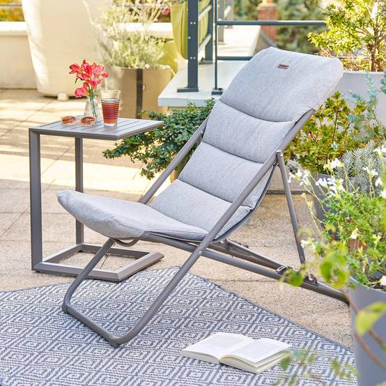 Hesperide - Chilienne de jardin empilable pliable Nillia café Hespéride - Image 1
