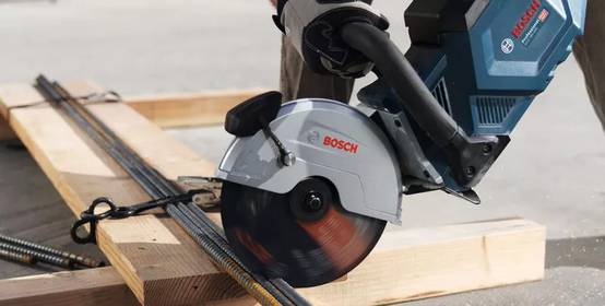 Bosch Professional - Tronçonneuse à lame carbure GCS 18V-230 Cut&Grind - BOSCH - sans batterie, ni chargeur - 06013B0000 - Image 2