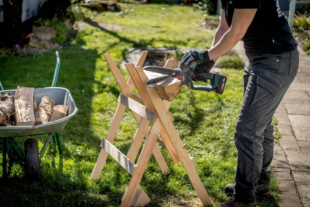 Metabo - Scie à élaguer sans fil MS 18 LTX 15 - Solo en Métabox 145 L sans piles ni chargeur - 18 V/2.0 Ah - METABO - 600856840 - Imagen 7