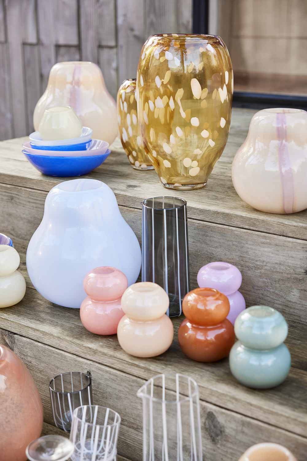 Vase bleu ciel verre Living - Image 4