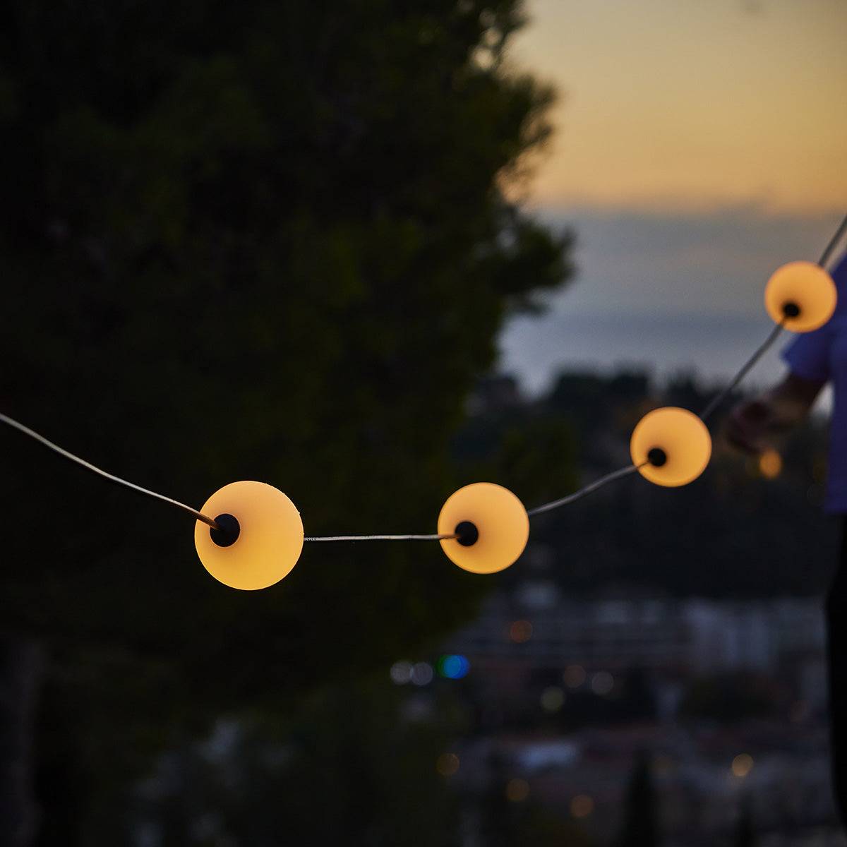 Lumisky - Guirlande connectable BOLLY LIGHT 6 boules 5.5M - Imagen 5