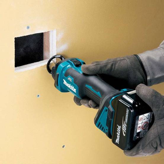 Affleureuse pour plâtre 18V MAKITA sans batterie - DCO181Z - Image 3
