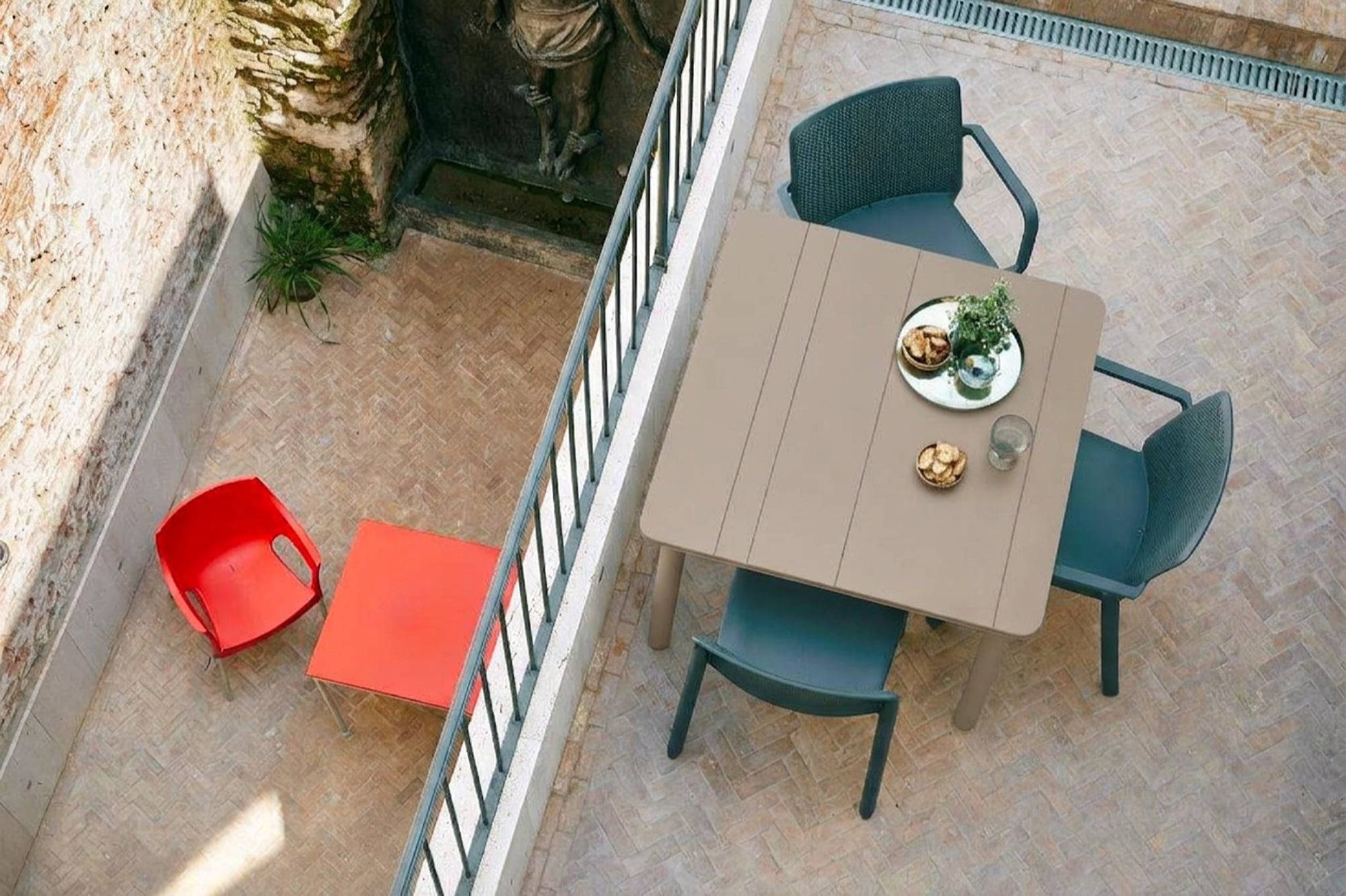 Garbar - Table carrée 90x90 Noa garbar plastique beige - Image 4