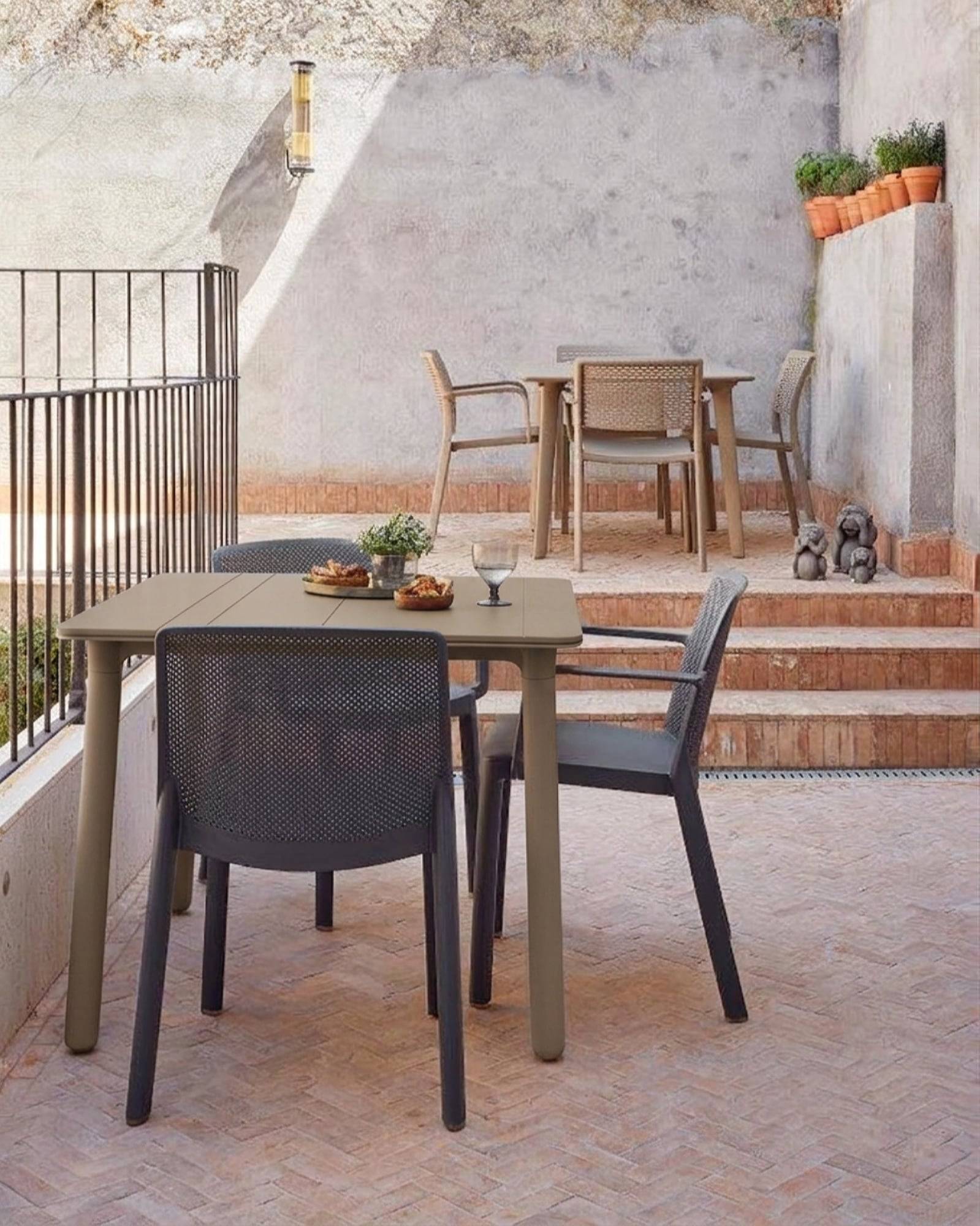 Garbar - Table carrée 90x90 Noa garbar plastique beige - Image 3