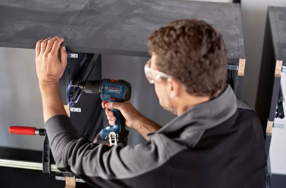 Bosch - Pack de 5 outils 18V (GSR55 + GKS57 + GWS10 + GST + GSA) + 3 batteries 4Ah + chargeur + sac - BOSCH - 0615990N39 - Imagen 5