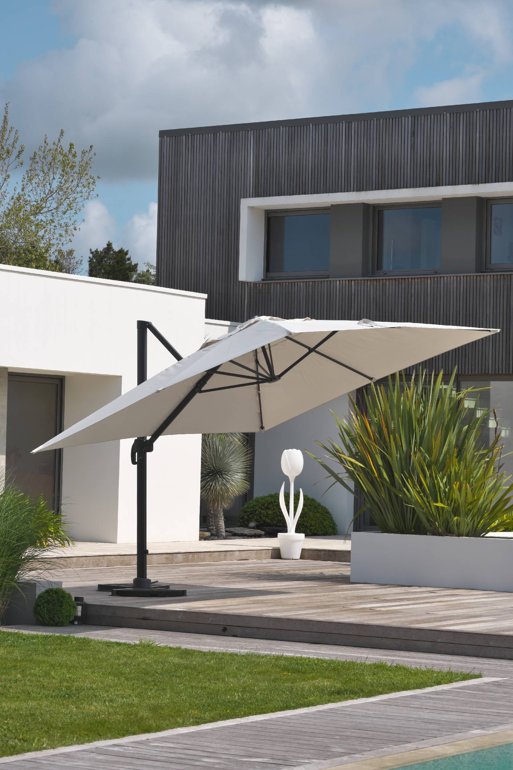 Dcb Garden - Parasol avec pied excentré en acier et toilee - Gris clair - SEVILLA - Imagen 5