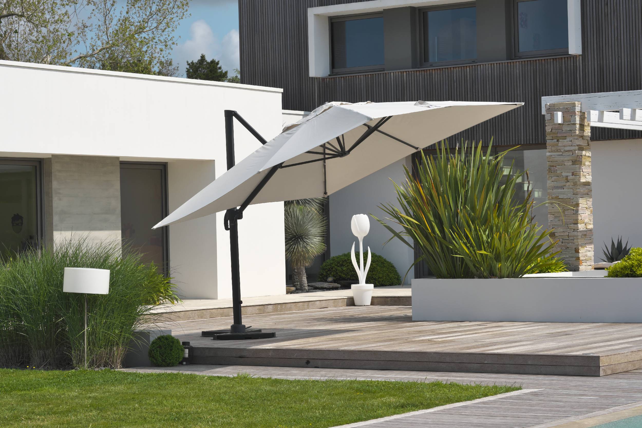 Dcb Garden - Parasol avec pied excentré en acier et toilee - Gris clair - SEVILLA - Imagen 6