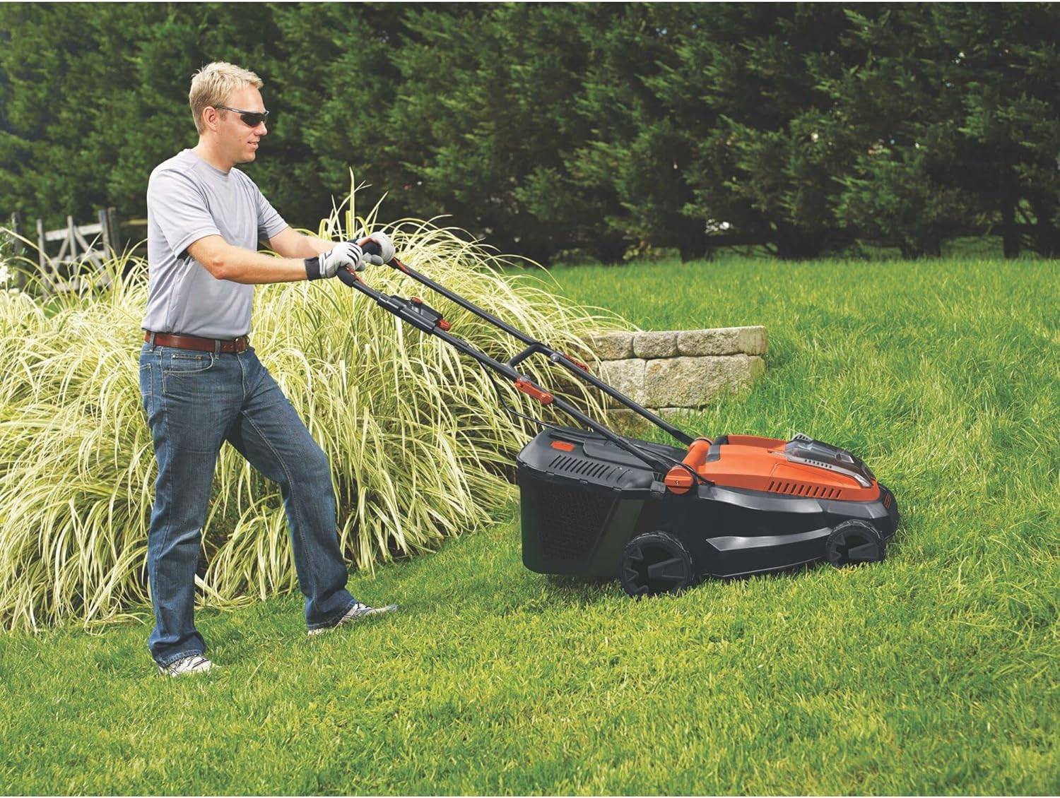 Tondeuse sans fil 38 cm 36 V - BLACK+DECKER - avec 1 batterie 36V 2 Ah - Chargeur - CLM3820L1-QW - Image 2